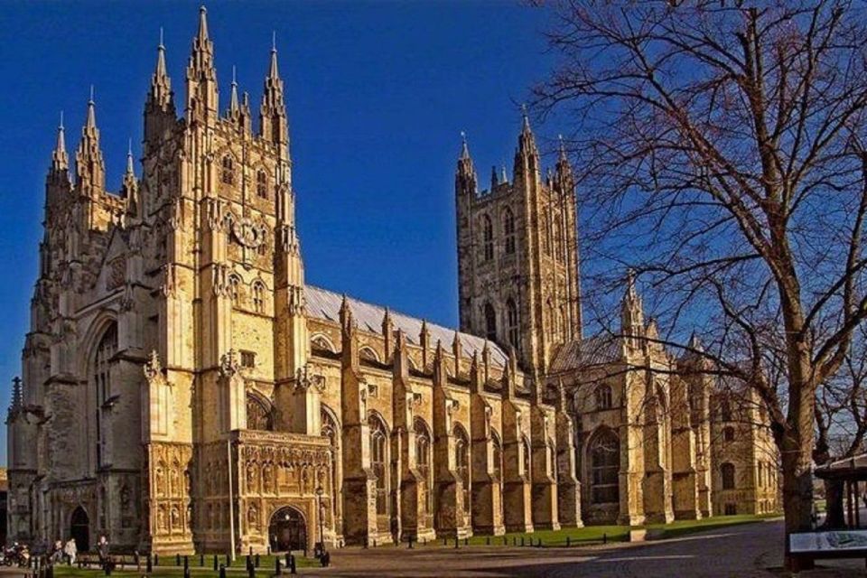 Private tours to Leeds Castle, Canterbury, White Cliffs - Canterbury Cathedral and the Precincts: 90 minutes to get your bearings