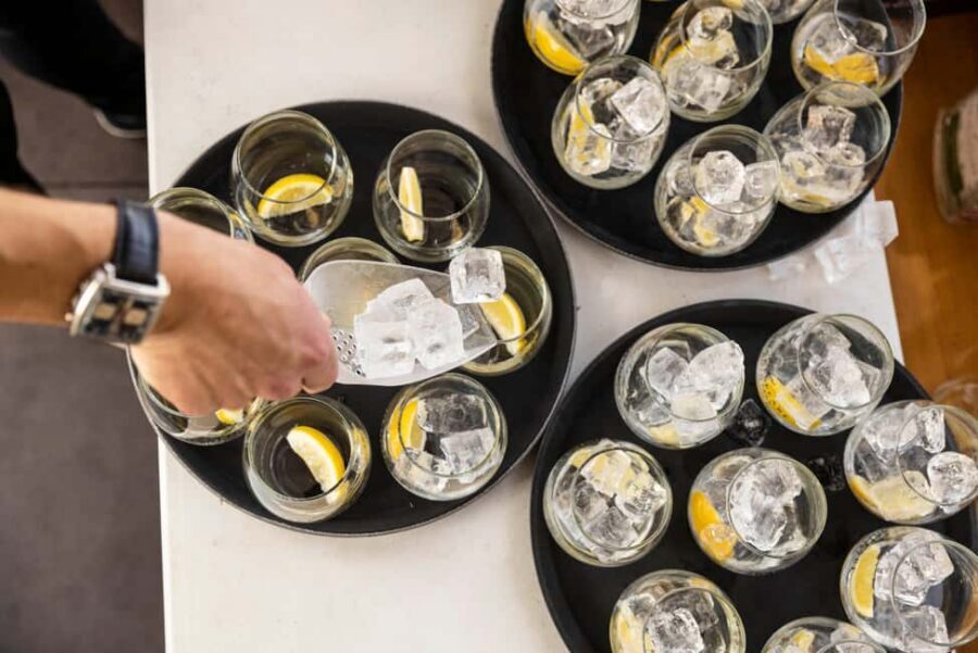 River Avon Gin Tasting Cruise - A 1-hour cruise that mixes Shakespeare sights with real gin tasting