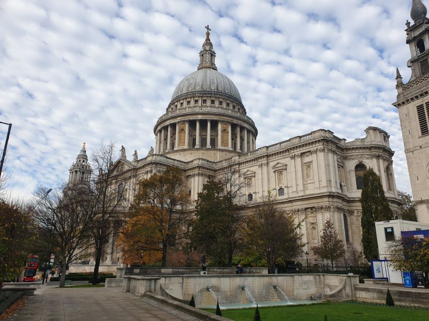 Roman Ruins to Blitz Bombings: London's Fiery History - The Monument to the Great Fire: measuring catastrophe in stone