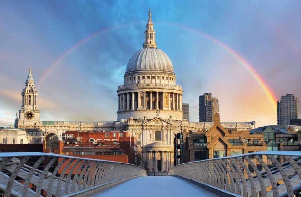 Royal London Tour incl Buckingham Palace & Changing of Guard - St. Paul’s Cathedral Entry: What You’re Really Seeing