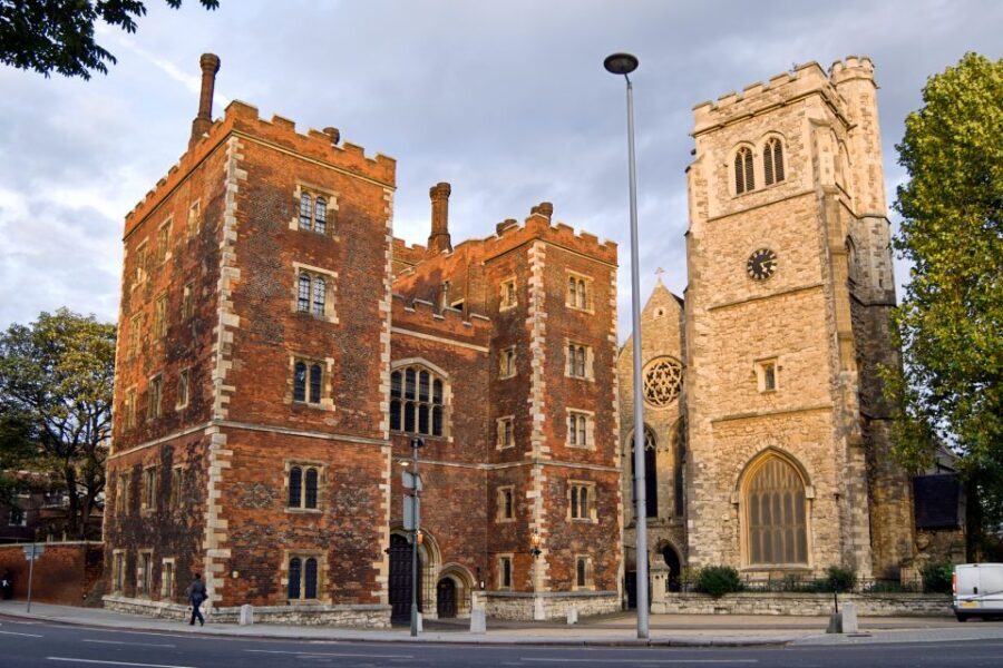 Secret Gardens of London Private Tour - High tea in the gardens: the best kind of schedule break