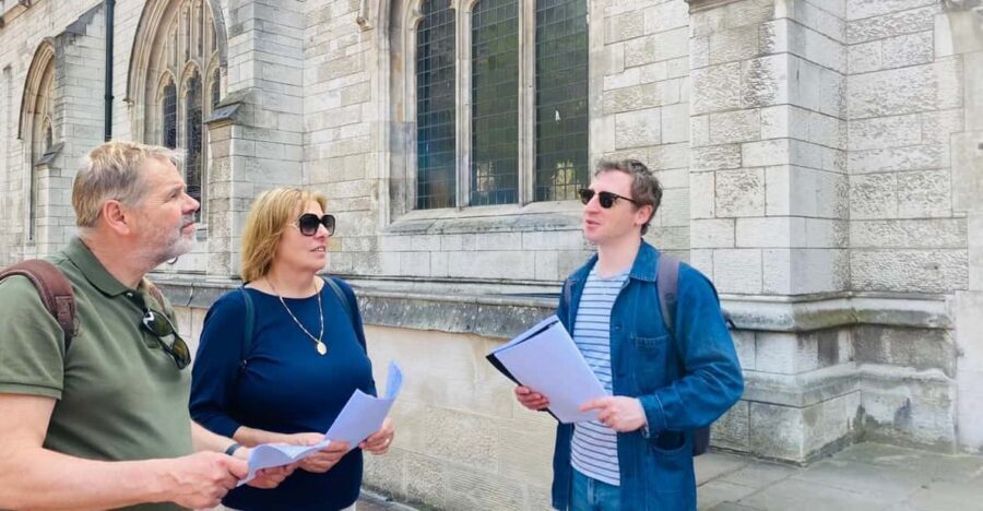 Shakespeare's London: Walking Tour - What you hear on the walk: Shakespeare read like it belongs in the street