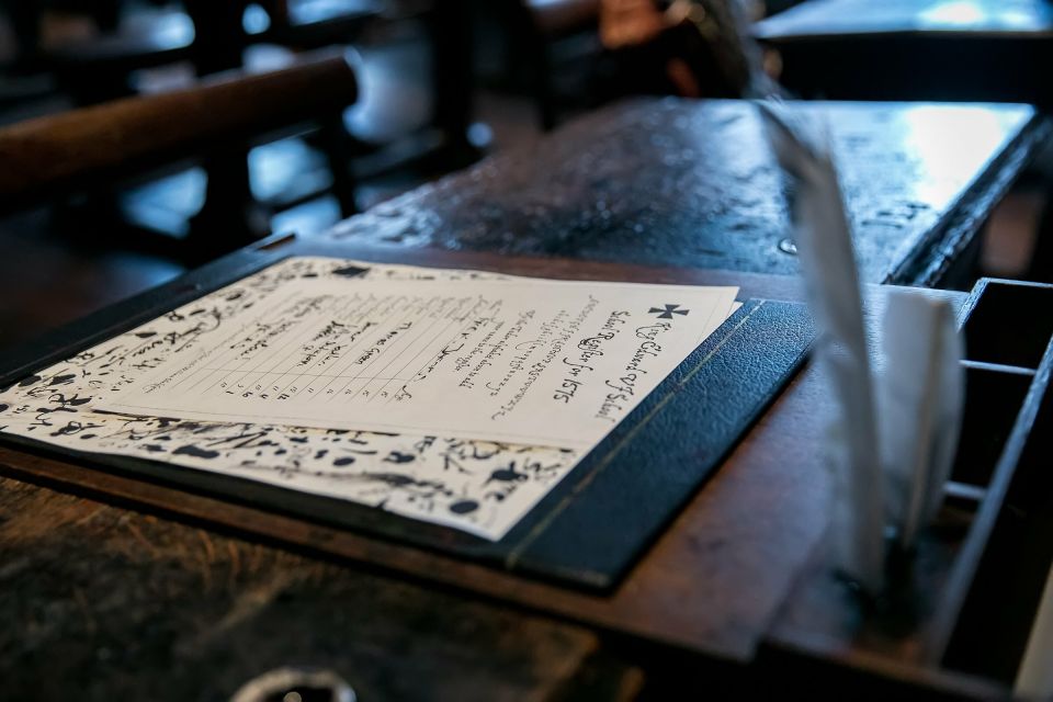 Shakespeare's Schoolroom and Guildhall Entrance Tickets - A one-hour visit that actually has momentum