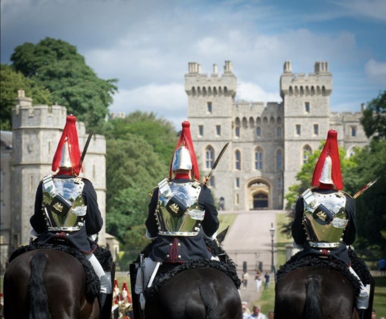 Southampton: Transport to London with 3 Sightseeing Stops - How the day flows: pick-up, travel time, and realistic pacing