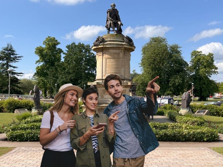 Stratford-upon-Avon: City Walking Tour & Exploration Game - The Route: 2 miles, your pace, and how the game keeps you moving