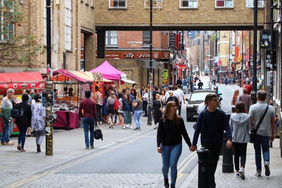 The Authentic Walking Tour with Indian Tasting Meal - Start at The Shakespeare Globe, then get your bearings fast