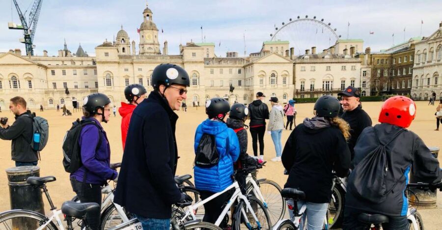 The London "Big Six" and a Pub. 5.5 hour tour - The Thames Ride and Monument of London: A Break in the Pace