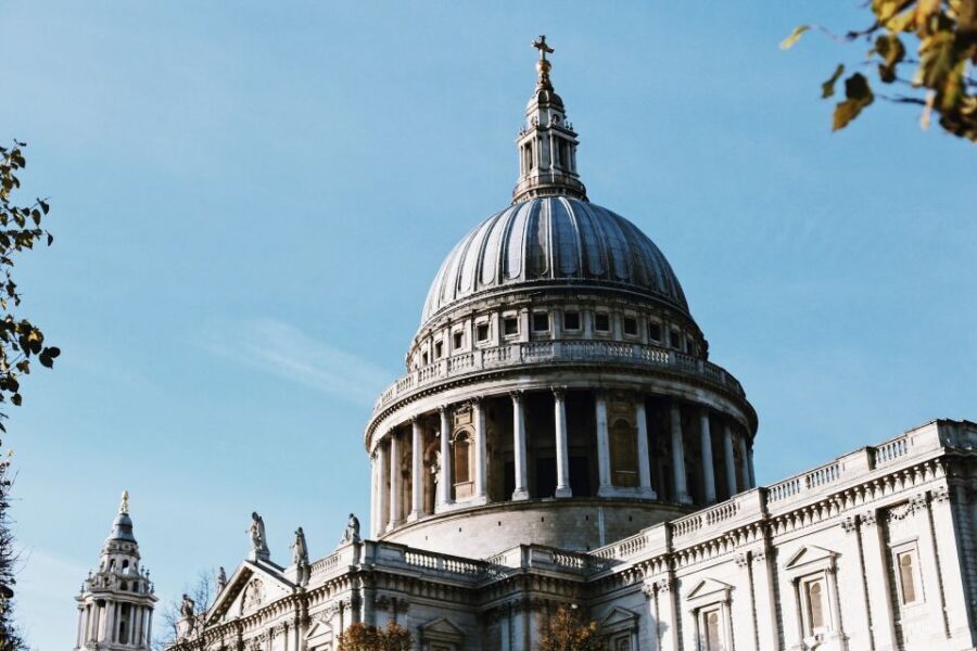 The Old City of London - Guided Walking Tour 12 guests 2,5h - Temple Church: Knights Templar history plus The Da Vinci Code context