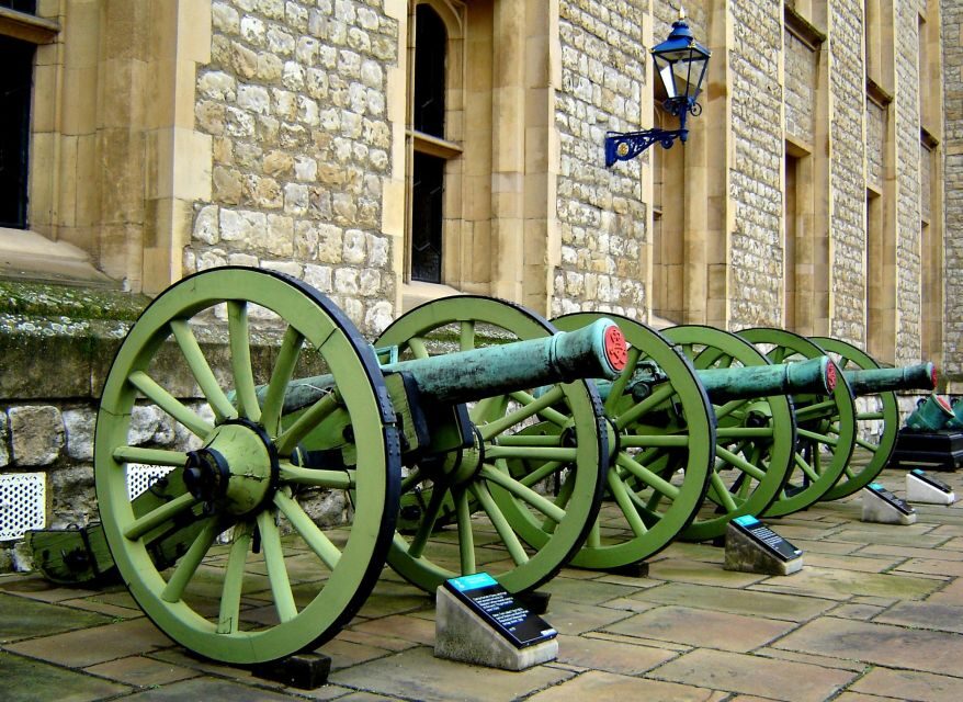 Tower of London and Tower Bridge Private Tour - Crown Jewels: the stop that makes the Tower feel real