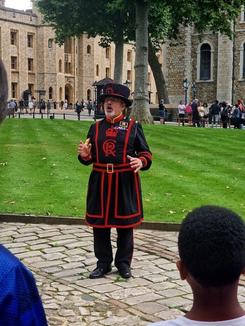 Tower of London Crown Jewels and English Royal History Tour - Ravens, battlements, and the Lower Wakefield Tower (the scary stop)
