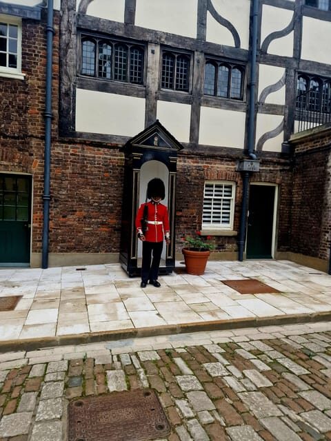 Tower of London Crown Jewels and English Royal History Tour - Price and value: why $120 can feel fair for this specific mix