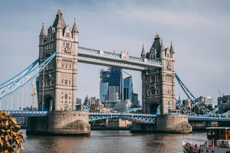 Ultimate Royal London, Thames River Boat Ride & Walking Tour - Meeting at the Tower of London: where you actually need to be
