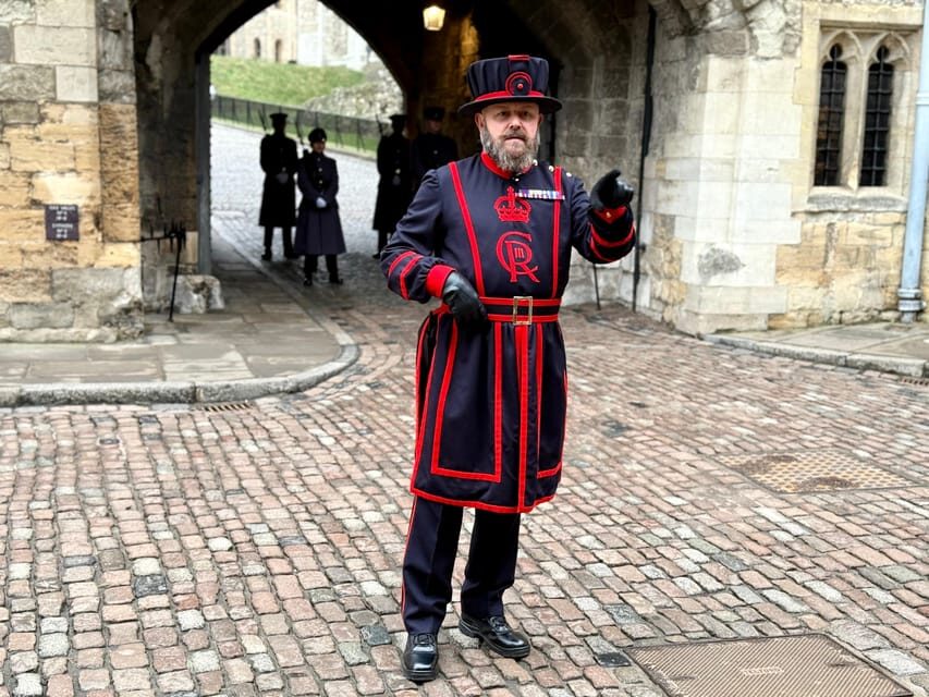 VIP Tower of London Beefeater Meet & Greet and Royal London - Key Things That Make This Tour Worth It