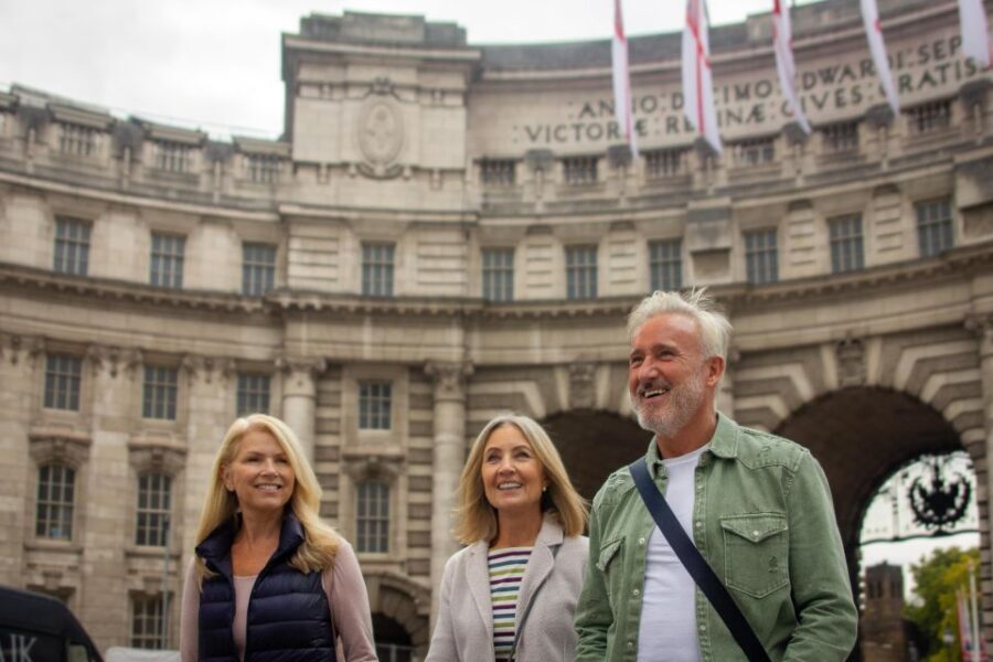Westminster to Tower Bridge Customized Tour with a Local - How your private guide matching actually changes the day
