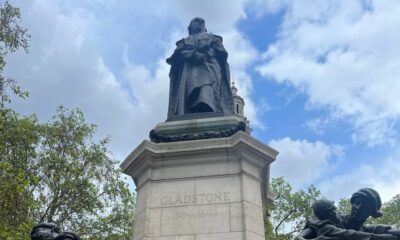 Woolf & Dickens: London Literary Tour & Writing Workshop - Meeting point behind Somerset House: getting oriented fast